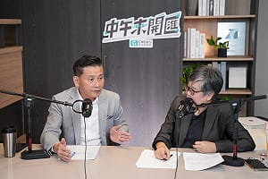 綠營狂轟蔣萬安是「講稿機」！戴錫欽曝iPad真相：激烈攻防時根本沒在看