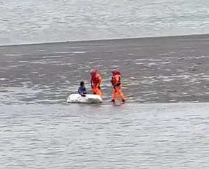 苗栗11歲男童坐保麗龍海上漂流！海巡急救人 教育局將介入