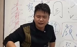玄濟宮「濟顛禪師」鄔馨茹竟是小草！傳教扯民眾黨被迫害 民眾愣：張開眼說話好嗎