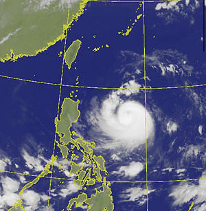 米克拉颱風大迴轉！氣象專家提醒罕見6月底梅雨鋒面近台
