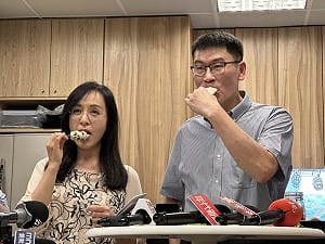 快訊》梁文傑為鳳梨釋迦失言道歉！她當場虧：少去一次酒店就能買很多