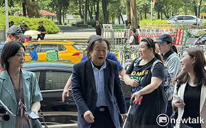 柯建銘同台柯文哲 王世堅：我緬懷他們、他們講的話社會不當一回事
