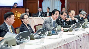 桌推中國侵擾海上運補 賴清德：落實必要驅離、確保船舶進出順暢