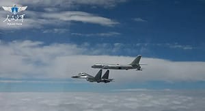 中高調展示與俄在日空域附近「聯合巡航」影像 日急向兩國提「嚴重關切」
