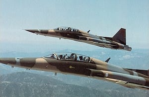 川普內閣鬧內鬨! NASA署長親駕老戰機參加飛行表演 FAA事前否決遭漠視