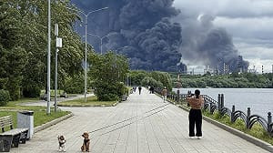 (影) 40天行動更深入！西伯利亞首發無人機警報 油庫、機場與軍事基地挨轟 