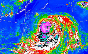 明放颱風假？巴威25年來最大顆  14：30發布海警！最新風雨時程一圖掌握