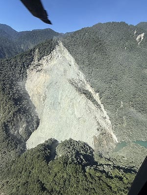 萬里溪堰塞湖蓄水破7成　季連成：巴威恐引發溢流、中央統一應變