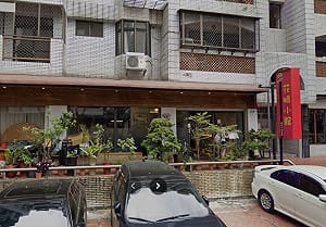 黃仁勳訪台必吃餐廳出意外　瓦斯罐掉落、1員工燒燙