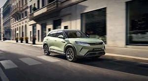 中國車企「卷」向歐洲市場! 比亞迪、名爵上半年銷量雙雙突破15萬輛