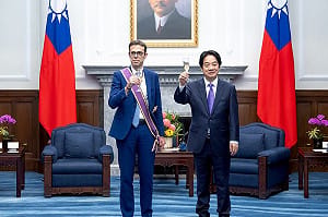 賴清德頒授大綬景星勳章 法國在台協會主任：持續促進台法關係