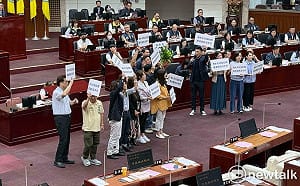 蔣萬安施政報告　綠營杯葛轟淹水、天坑、砍樹「施政沒半步」
