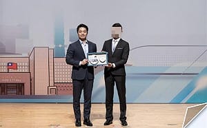 「信義趙又廷」年拿700支嘉獎也遭點名檢舉！分局揭露驚人績效