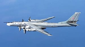 （影）俄Tu-95戰略轟炸機被炸! 烏無人機深入800公里襲恩格斯基地