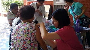 揪團接種加值送  中市打流感疫苗便利又好康