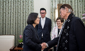 蔡英文接見傅達仁：讓末期病人尊嚴離開人世