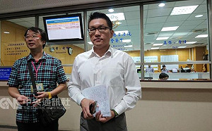 涉詐領助理費 童仲彥：我清清白白