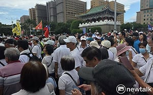 凱道人潮滿到景福門 蘇偉碩現場轟：這個政府已經徹底無能