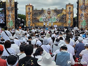 快訊》凱道反毒油喊破5萬人 館長到場轟「媒體都是垃圾」