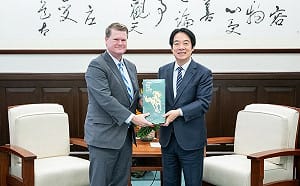 賴清德：感謝薛瑞福說明台灣必須建置屬於自己的無人機體系