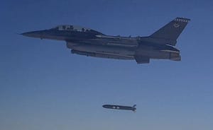 AGM-188A鏽蝕匕首飛彈投入戰場! 專家：恐迫莫斯科撤高價值防空武器