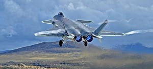 無懼中12架殲-20戰機部署邊界! 印退役中將 : 「它」讓我們保持戰略優勢