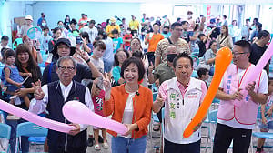 何欣純推室內親子館防高溫燙傷  喊話江啟臣公開辯論