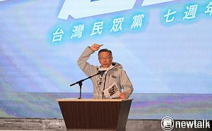 柯文哲黨慶高分貝吼「賴祥德」黃暐瀚：真的看不太懂這有什麼意義