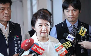 （影）食安爭議盧秀燕再砲轟「內閣整組壞光光」