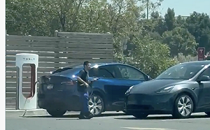 （影）愛達荷In-N-Out槍案兇手被起底! 與槍手對峙英雄談當時驚險狀況