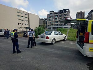 高雄男陳屍車內　警查獲依托咪酯、追查來源與死因