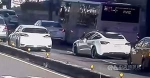 北市公車擦撞汽車爆爭吵  2駕駛檢驗都涉毒駕送辦