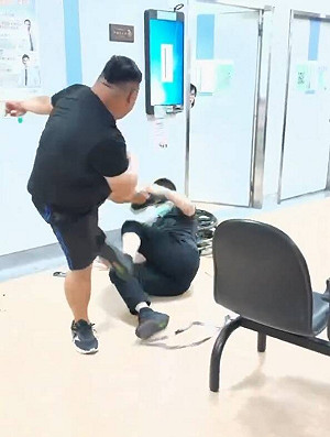 耕莘醫院傳暴力事件！壯男欠醫療費逼開診斷書 毆傷院方公關遭逮
