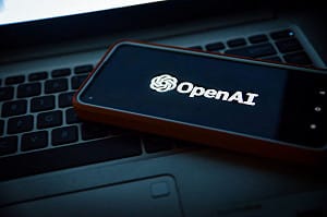 OpenAI示警新模型恐具關鍵資安能力　收緊研發管控