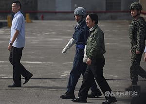 視導漢光演習　賴總統：提升國防力量給國軍海巡支持