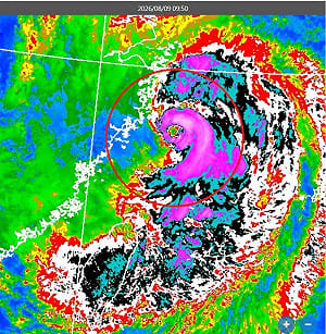 白海豚颱風「近岸增強」！風雨比巴威更有感 鄭明典揭後續變化
