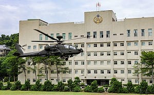 阿帕契飛進海巡署！漢光42號演練「分散部署」驗證平戰轉換