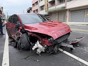 又是毒駕！彰化男暴衝「用飛的」連撞2車 唾液快篩呈K他命反應