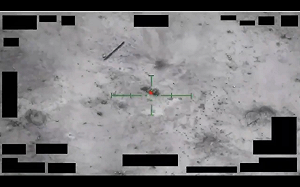 (影) 川普令「UFO全解密」！國防部曝詭異黑色飛行物 軍人驚見巨大三角體