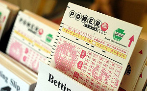 美彩券Powerball頭獎狂飆破10億美元！連44期槓龜 史上第8大獎金誕生