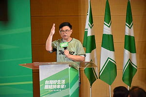別把不想面對的紀錄都叫假訊息！　賴瑞隆：柯志恩應回答高雄優先還是黨意優先
