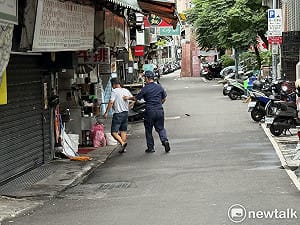 北市城鎮韌性演習登場！警報聲響起　零星民眾狀況外遭警方勸導