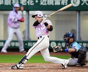 陳鏞基2安3打點獲選MVP　助獅擊退悍將