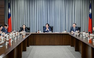 都是普發1萬差在哪？律師揭關鍵：去年藍白根本沒這權力
