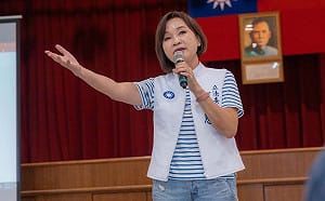 挺普發現金態度不變   柯志恩反譏賴瑞隆：髮夾彎是在救選情？