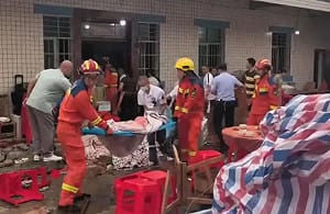 菜都還沒上牆體就倒塌了! 喜事變喪事 四川民眾辦升學宴慘釀5死17傷