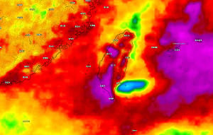 熱帶擾動挾「西南風水氣」襲台！明起變天中南部慎防「紫爆」大雨