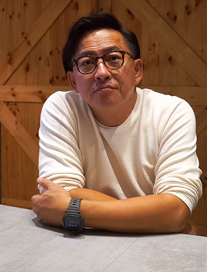 《型男大主廚》詹姆士爆「借錢作假帳」！今出庭當場認罪