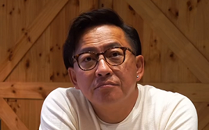 《型男大主廚》詹姆士爆「借錢作假帳」！今出庭當場認罪