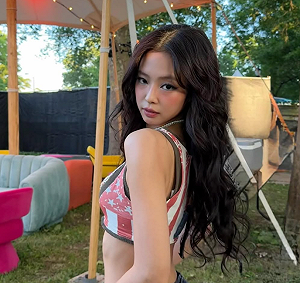 Jennie「AI走光假畫面」遭瘋傳！經紀公司怒提告：一個都不放過